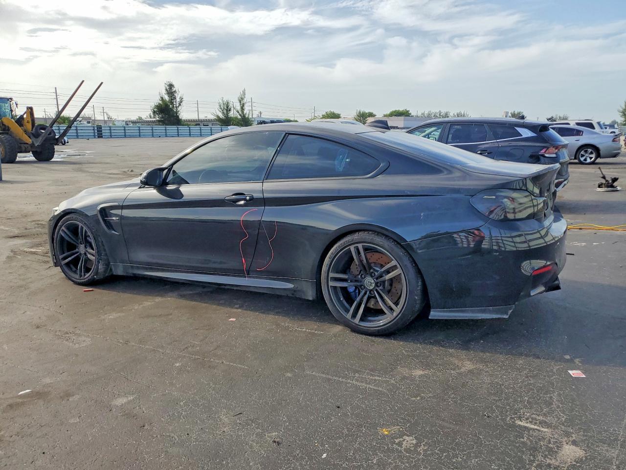 2018 BMW M4 - Фото 2