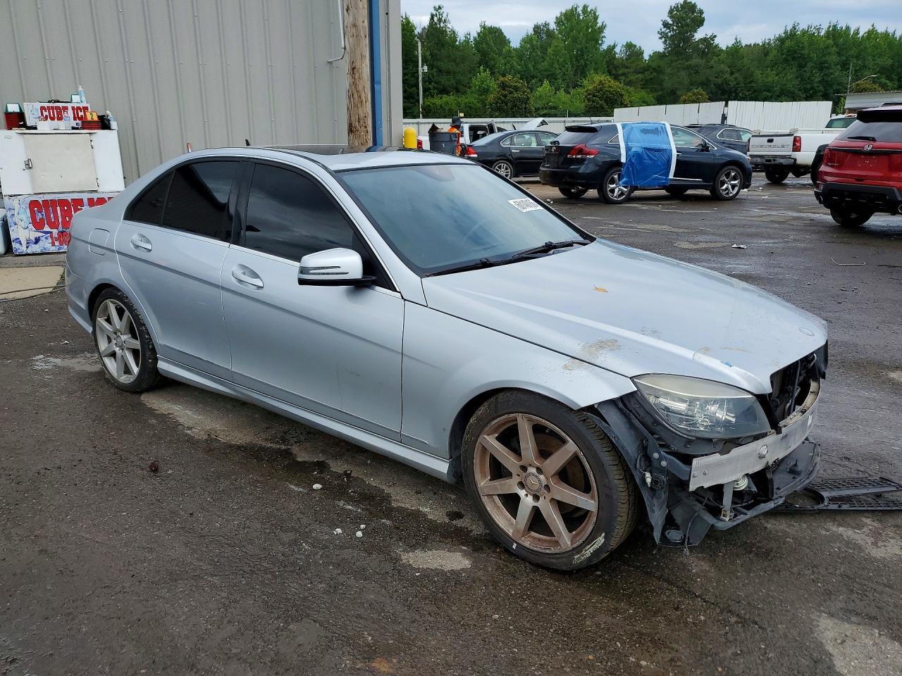 2011 Mercedes-Benz C 300 - Image 4