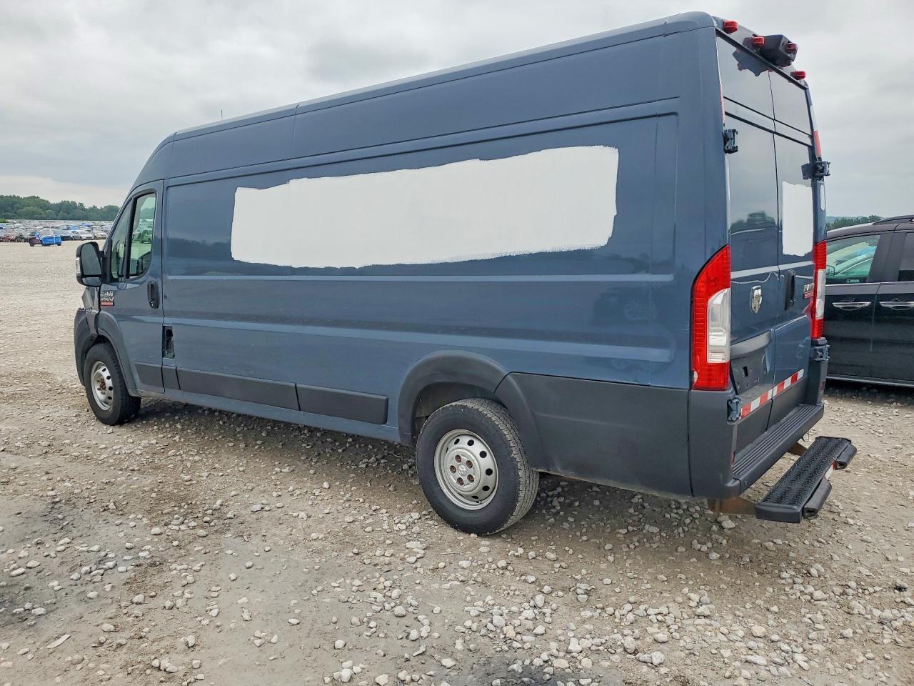 2020 Ram Promaster 3500 Delivery Van - Фото 2