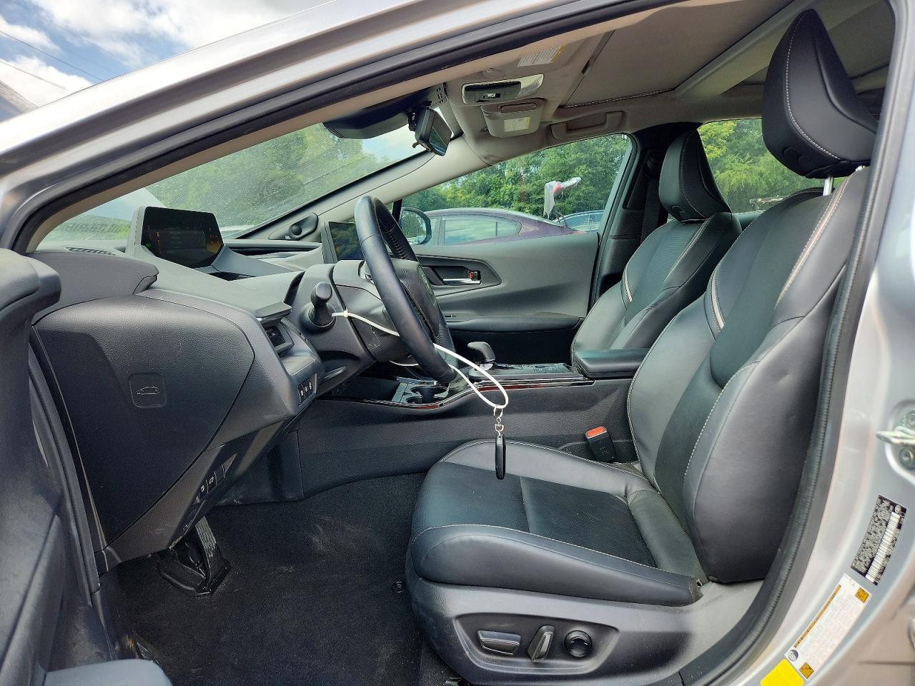 2023 Toyota Prius Limited - Фото 7