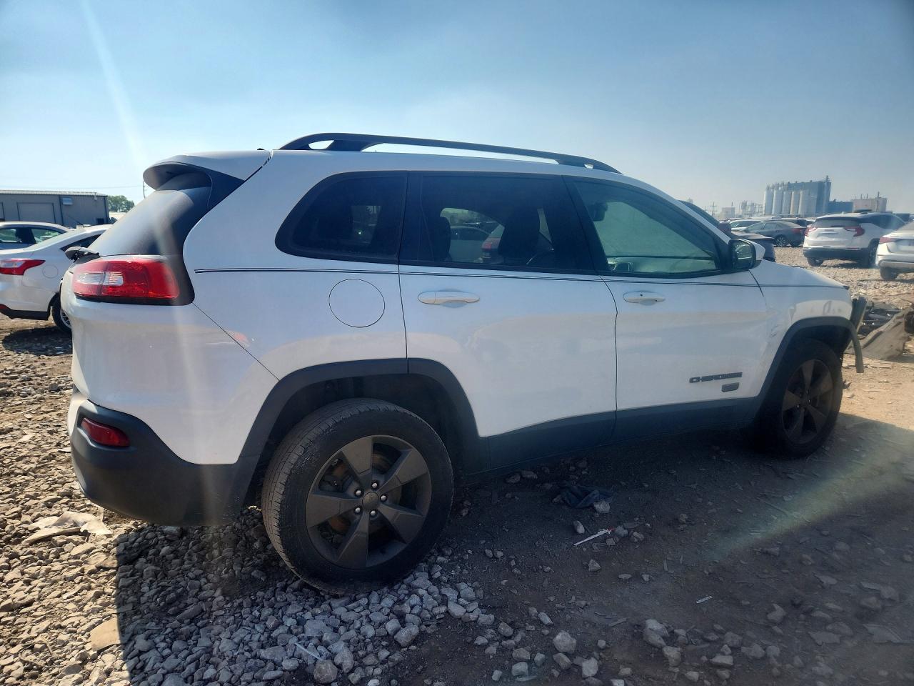 2016 Jeep Cherokee Latitude - Фото 3