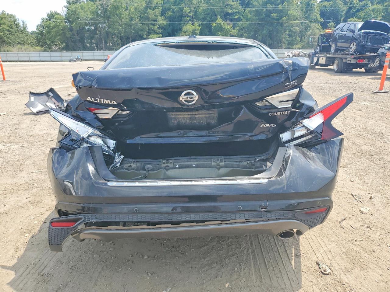 2022 Nissan Altima Sr - Фото 6