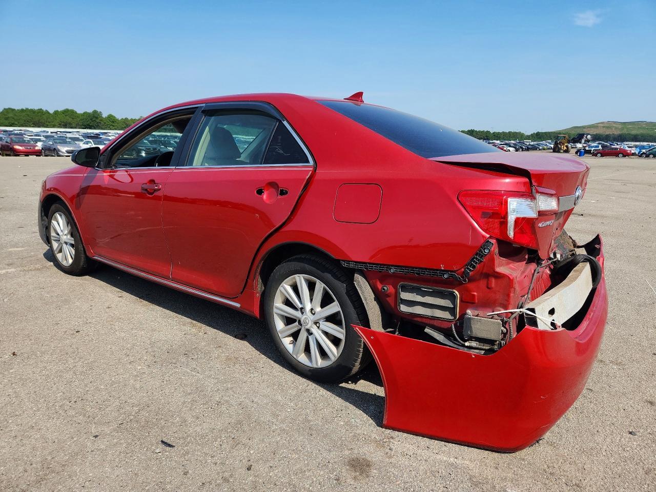 2012 Toyota Camry Hybrid Xle - Фото 2