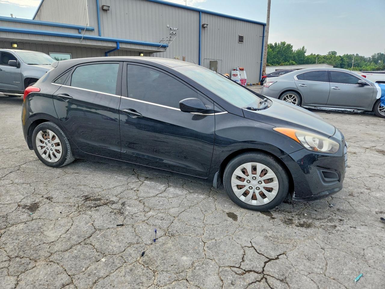 2016 Hyundai Elantra Gt Base - Фото 4