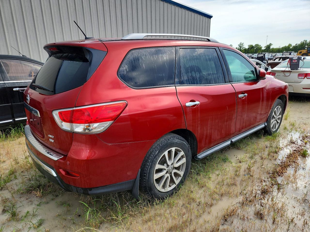 2014 Nissan Pathfinder Sv - Image 3