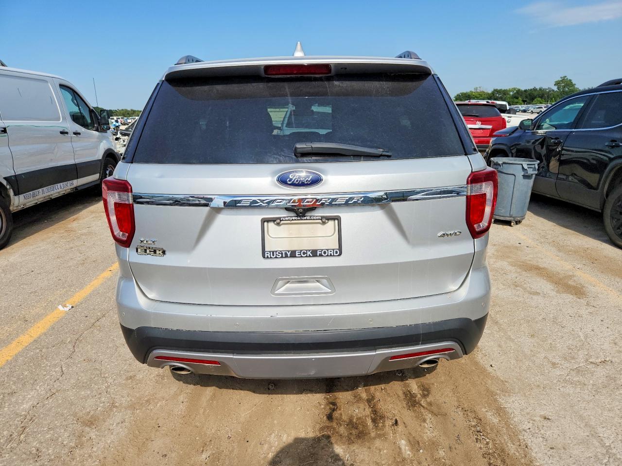 2017 Ford Explorer Xlt - Image 6