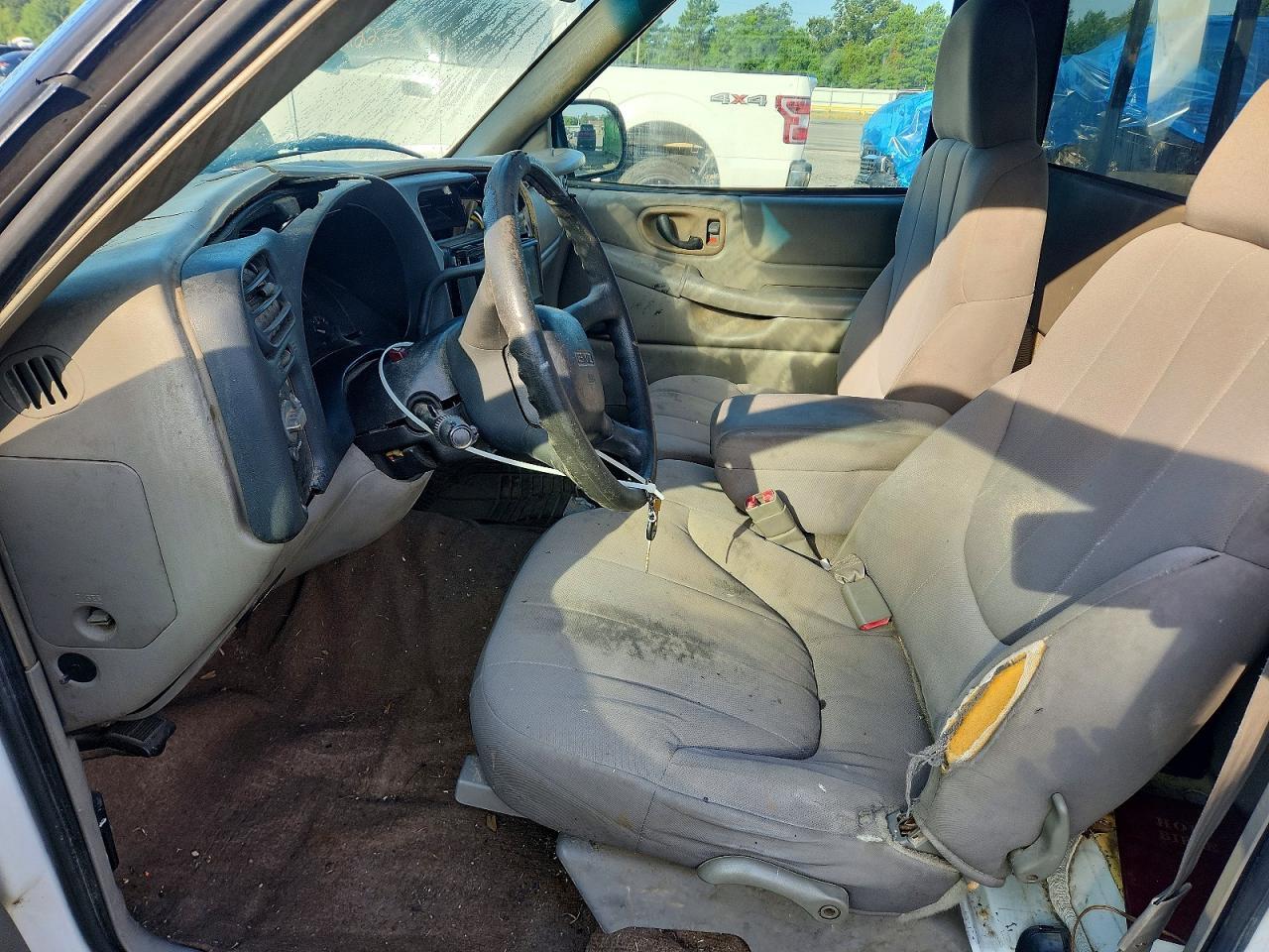2003 GMC Sonoma - Фото 7