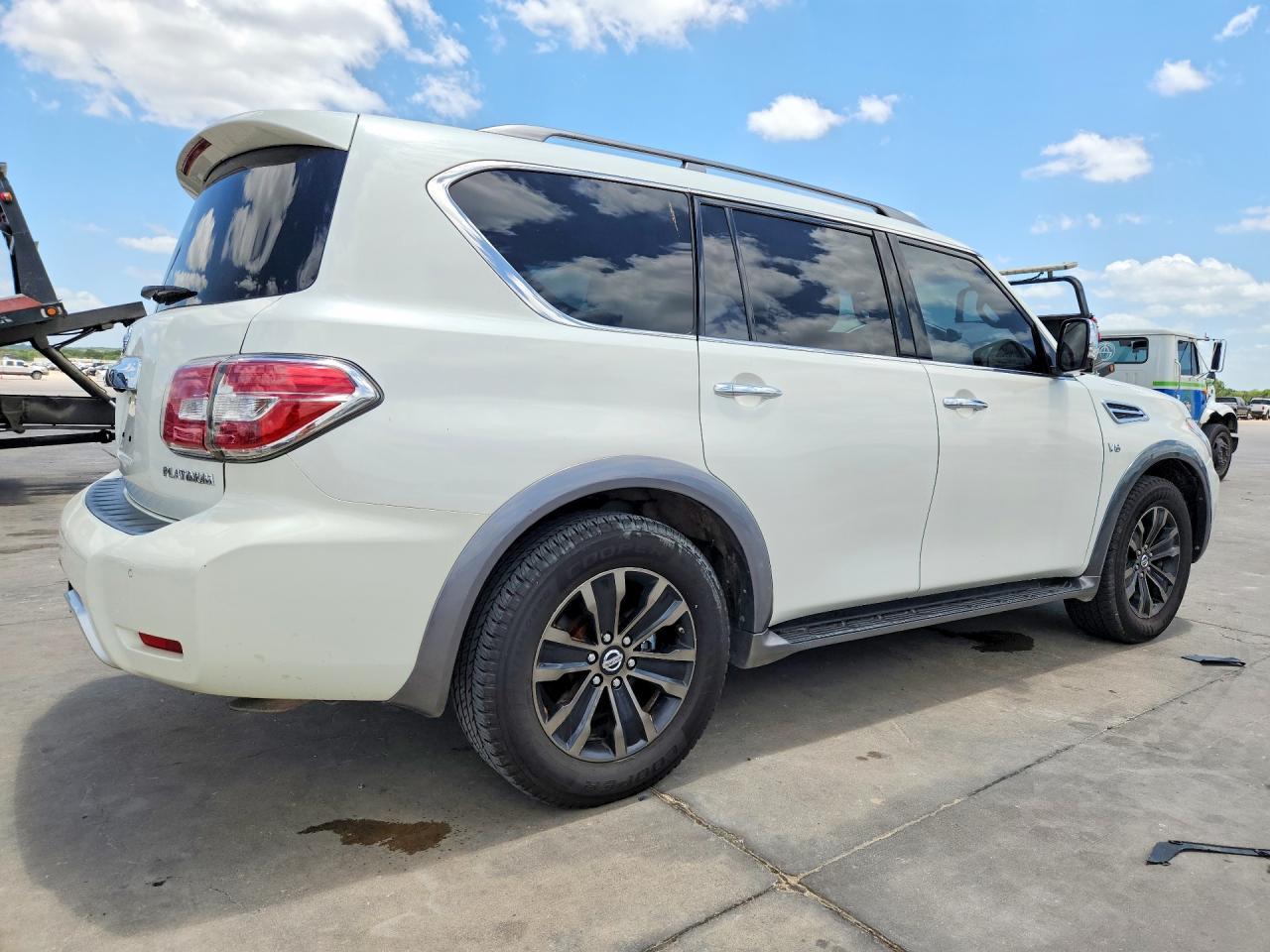 2017 Nissan Armada Platinum - Фото 3