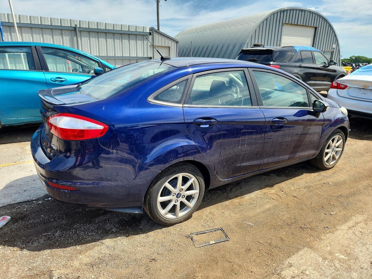 2016 Ford Fiesta Se - Image 3