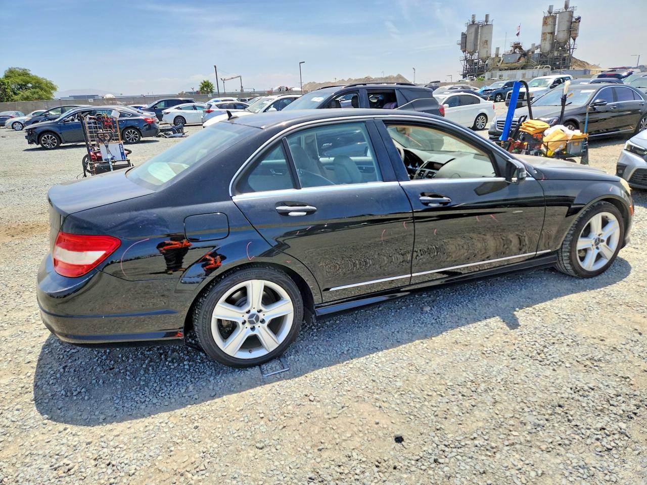 2010 Mercedes-Benz C 300 - Фото 3