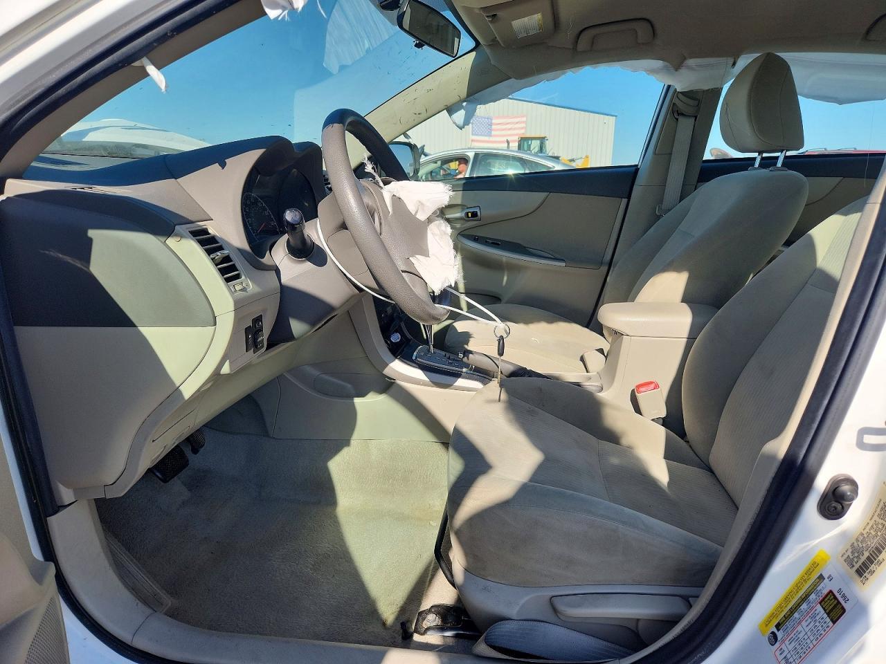 2010 Toyota Corolla Le - Фото 7