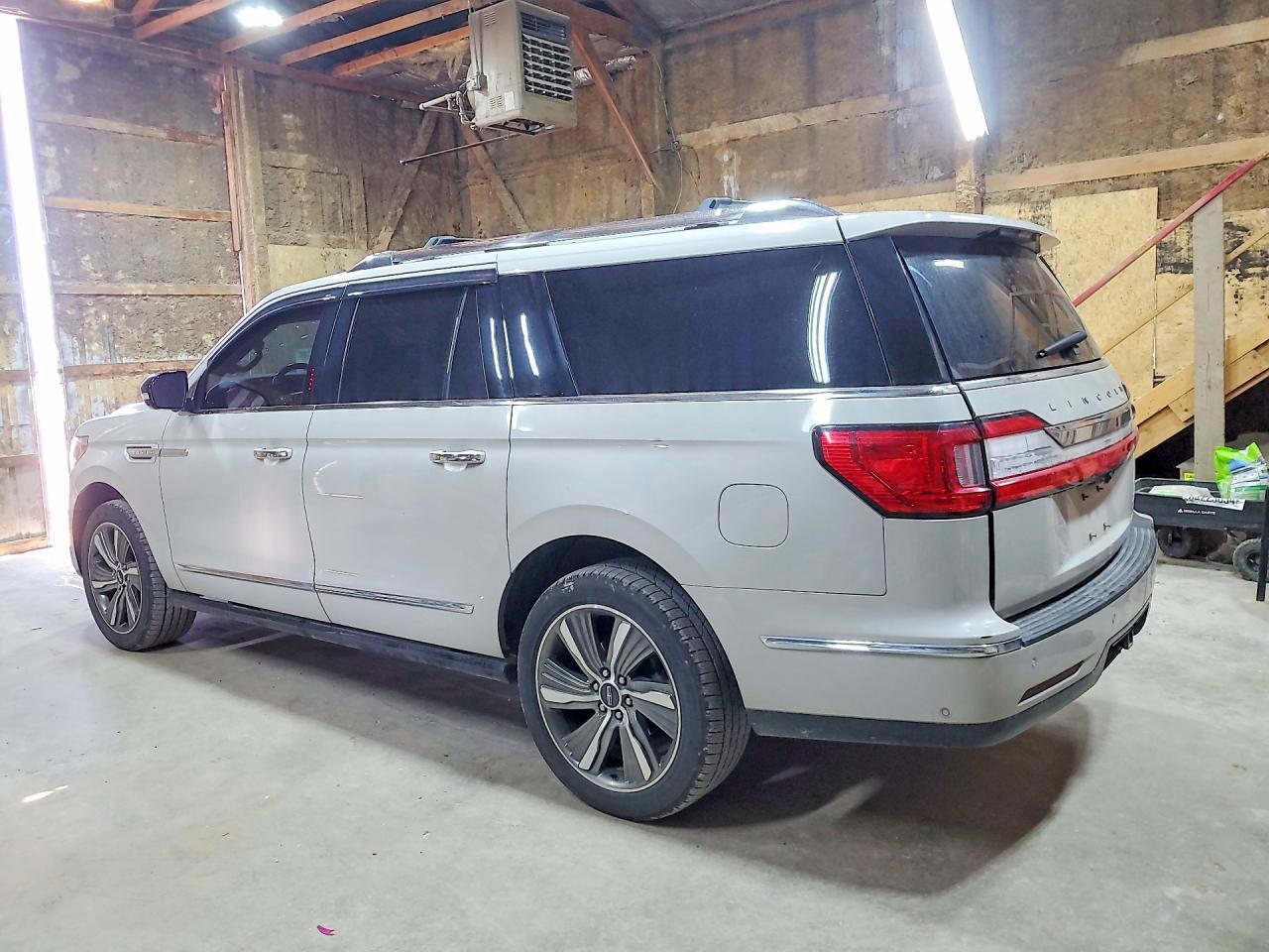 2019 Lincoln Navigator L Reserve - Фото 2