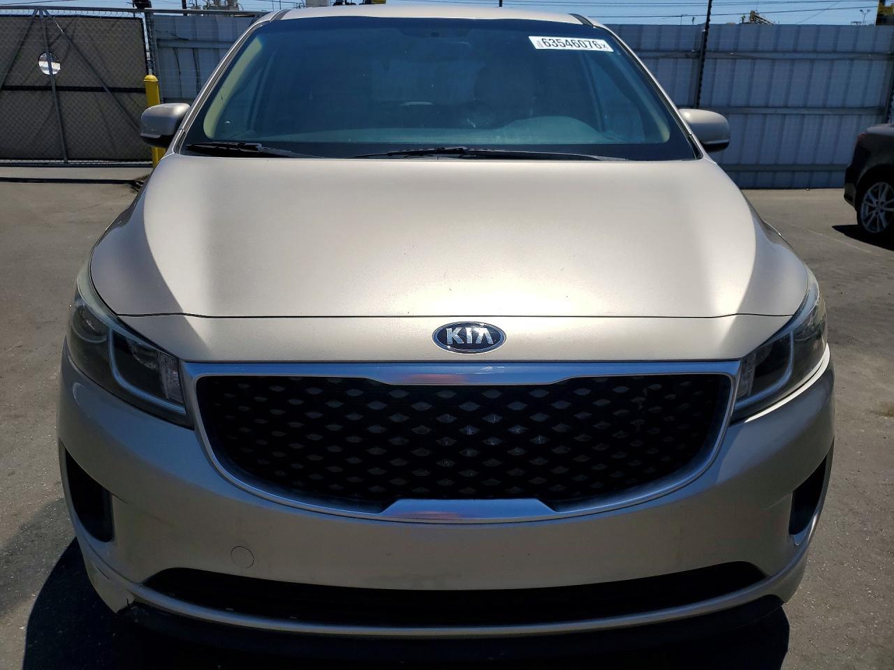 2016 Kia Sedona Lx - Фото 5