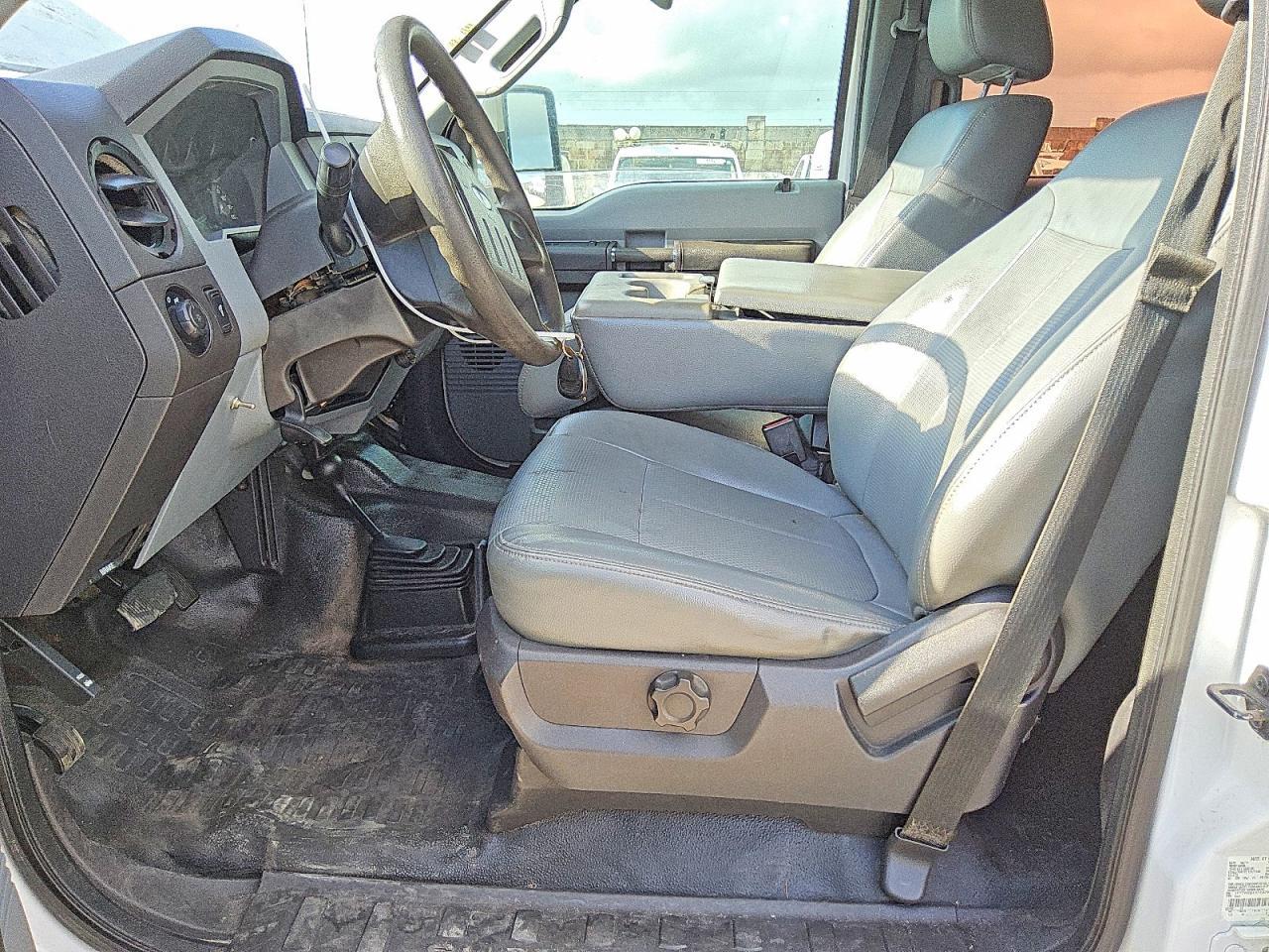 2015 Ford F250 Super Duty - Фото 7