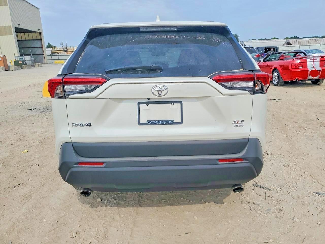 2021 Toyota Rav4 Xle Premium - Фото 6