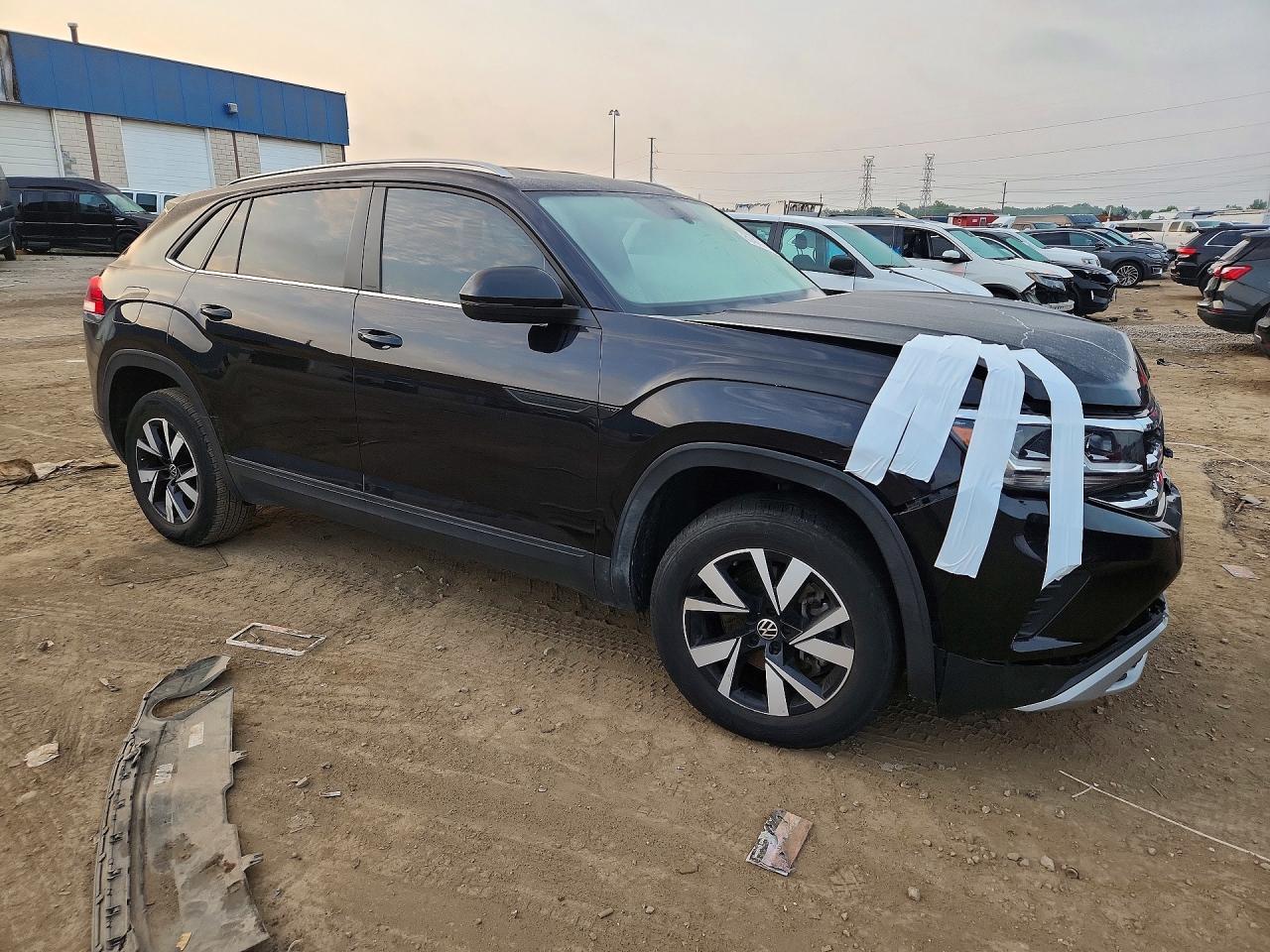 2023 Volkswagen Atlas Cross Sport Se - Image 4