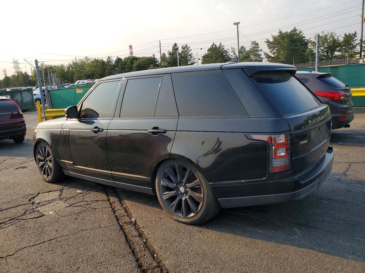 2016 Land Rover Range Rover Supercharged - Фото 2