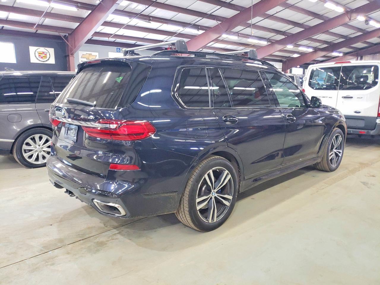 2019 BMW X7 xDrive50I - Image 3