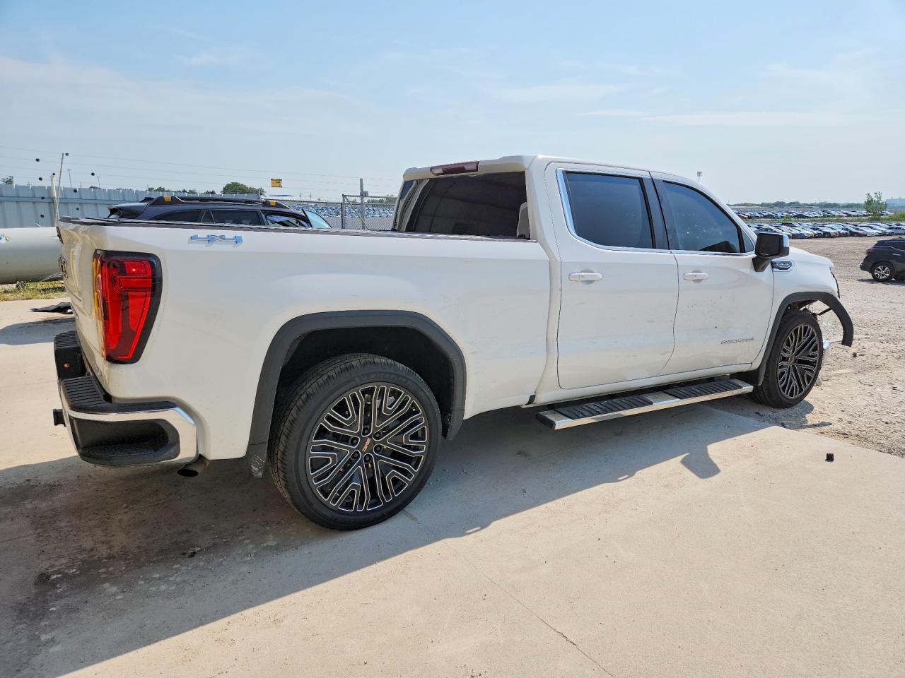2021 GMC Sierra K1500 Sle - Image 3