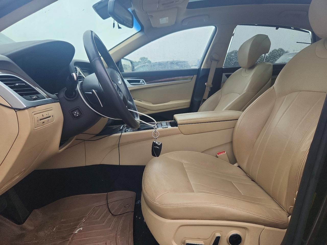 2015 Hyundai Genesis 3.8L - Фото 7