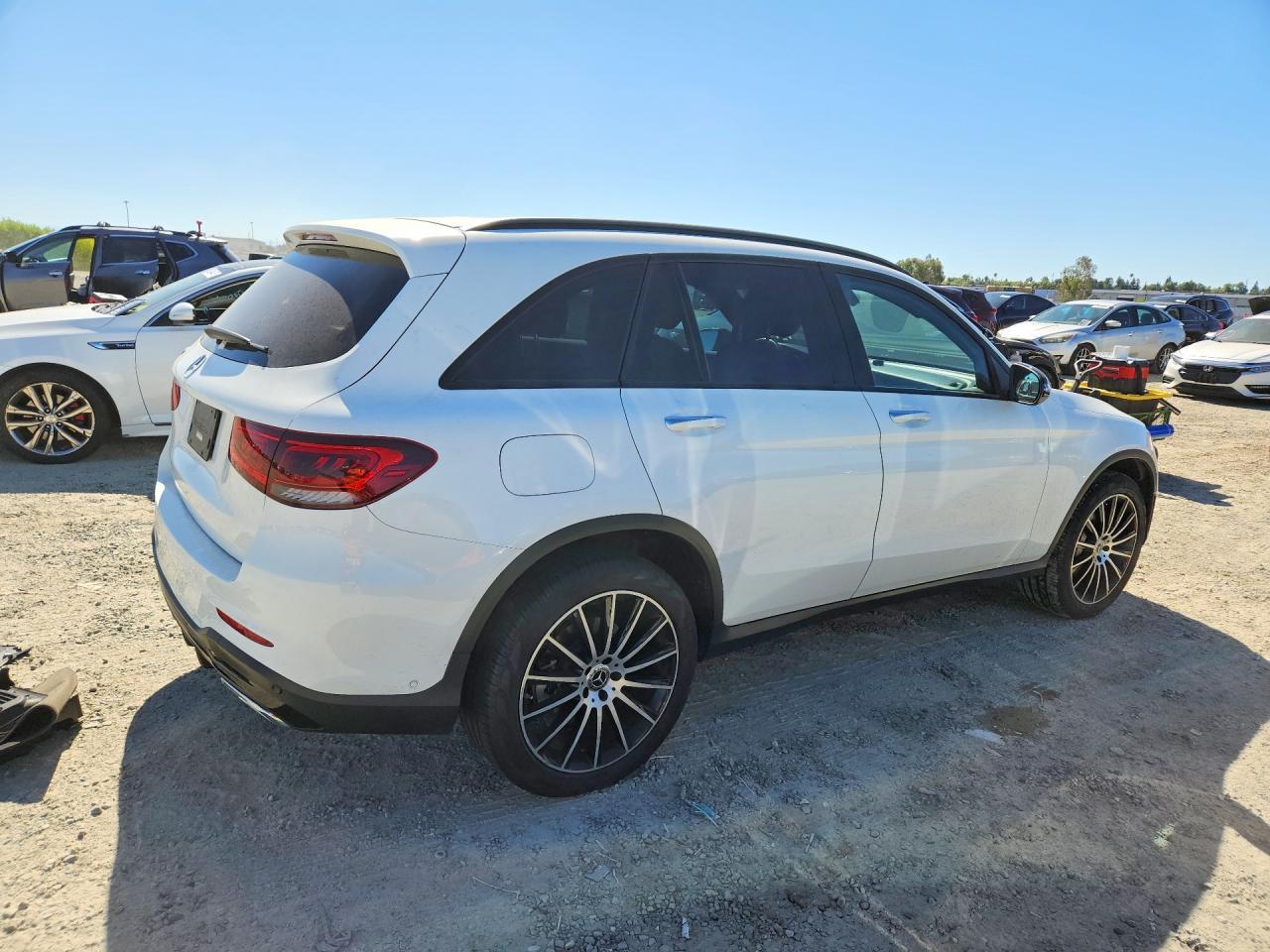 2022 Mercedes-Benz Glc 300 - Фото 3