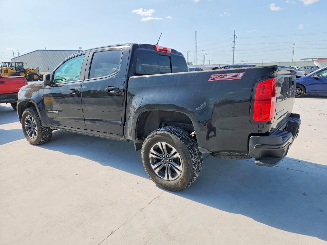 2021 Chevrolet Colorado Z71 - Image 2