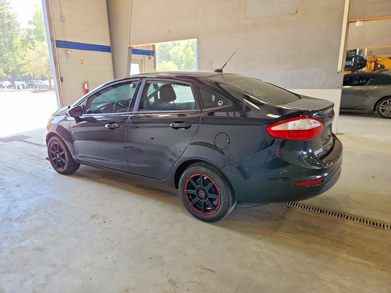 2019 Ford Fiesta S - Image 2