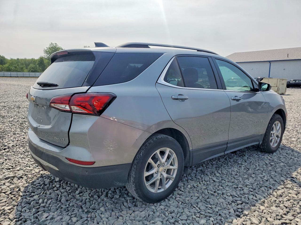 2023 Chevrolet Equinox Lt - Image 3