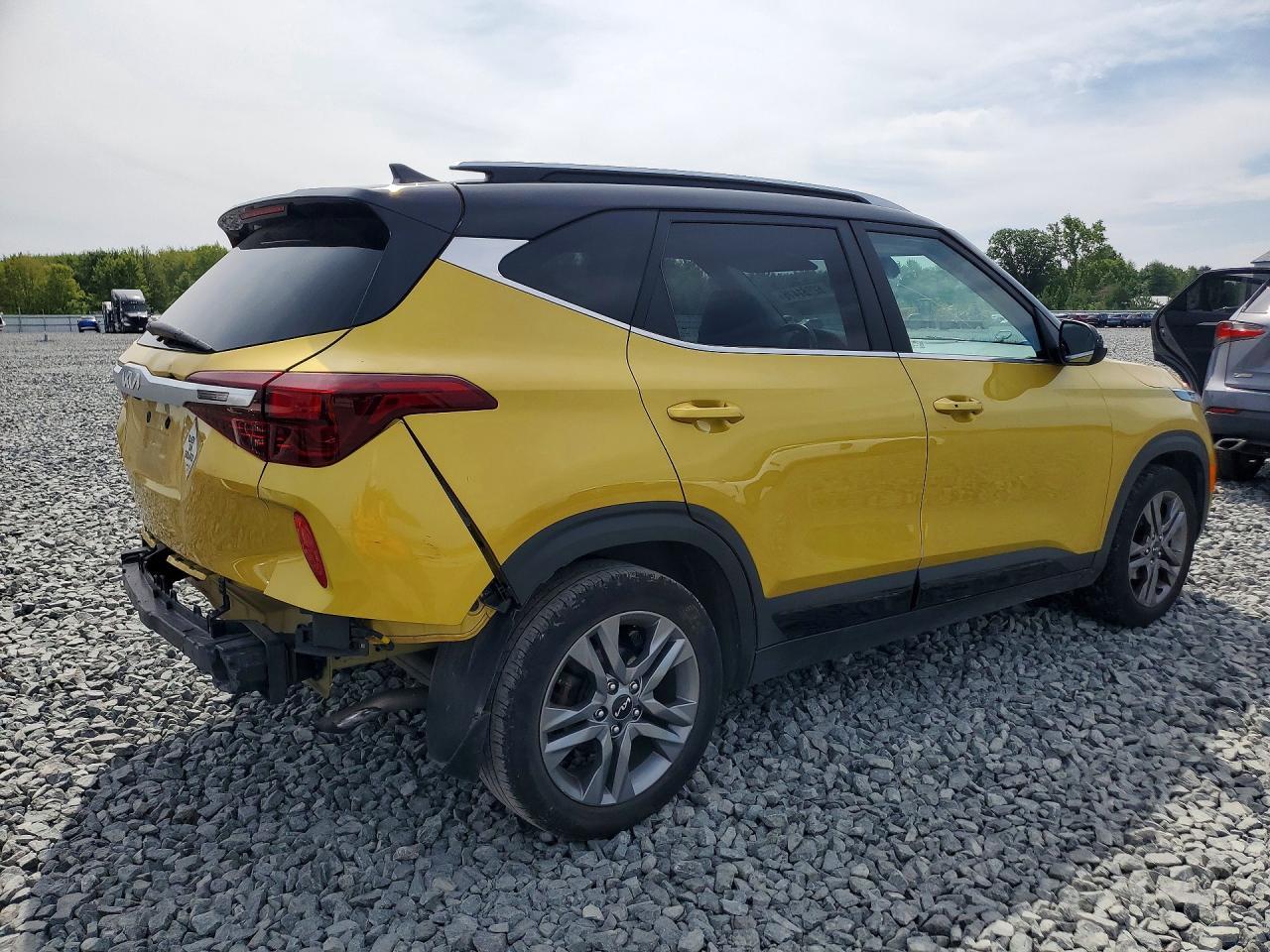 2023 Kia Seltos S - Фото 3