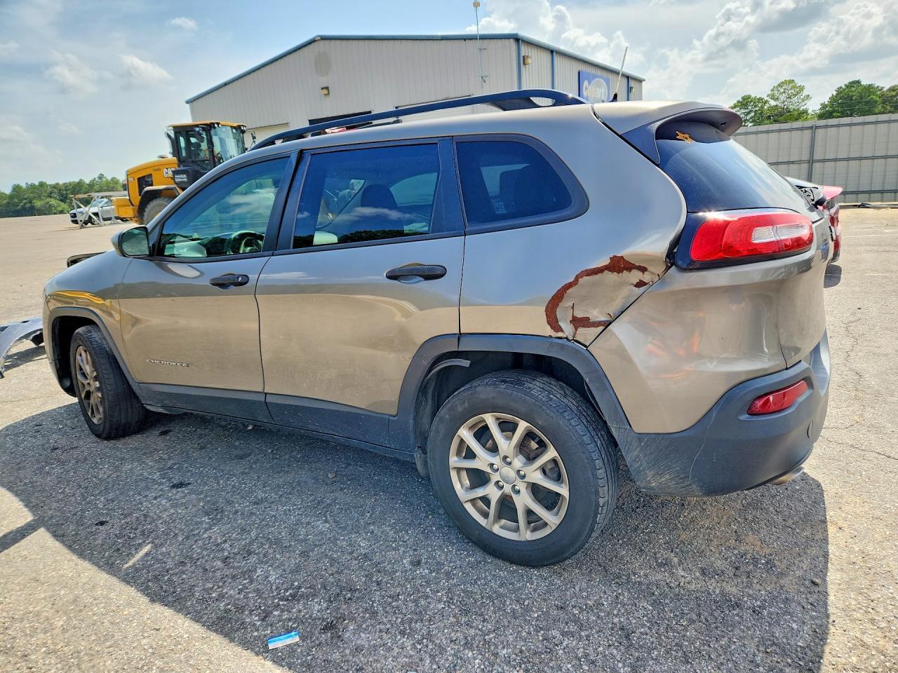 2016 Jeep Cherokee Sport - Фото 2