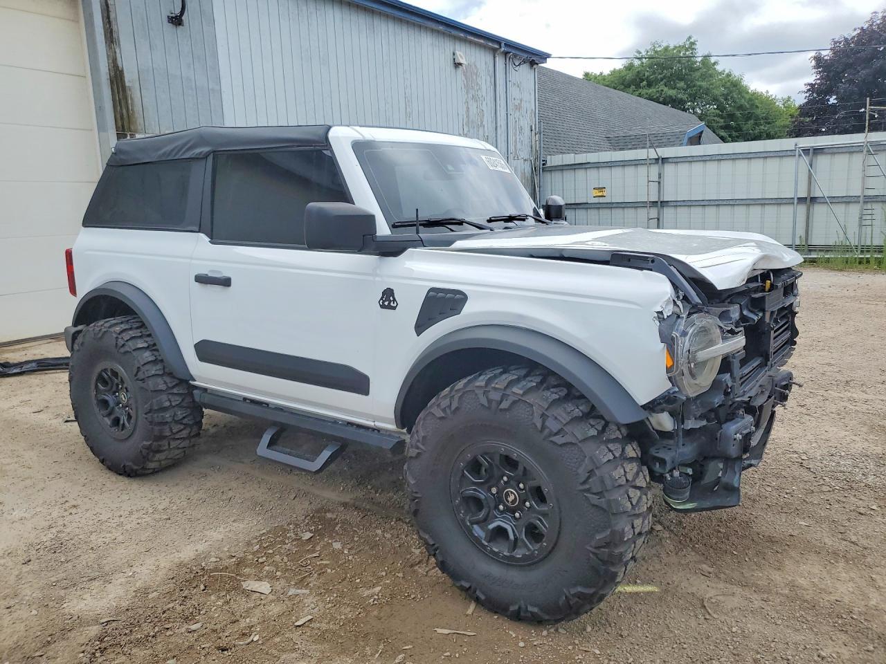 2021 Ford Bronco Base - Image 4
