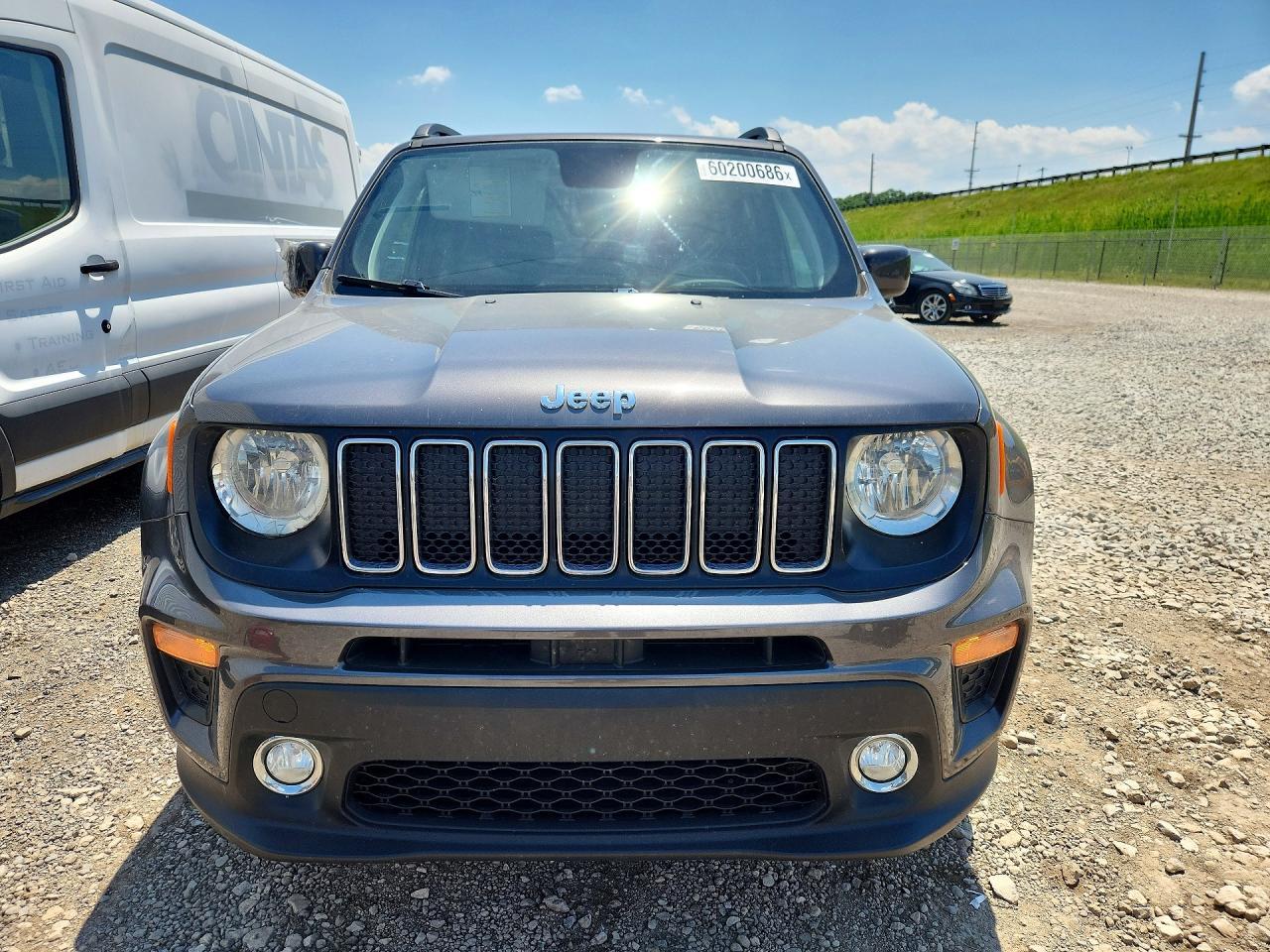 2020 Jeep Renegade Latitude - Image 5