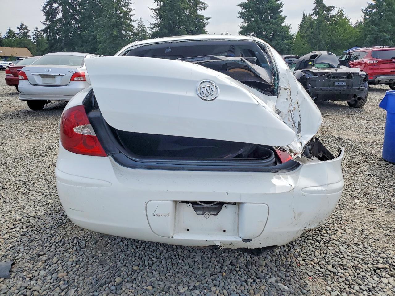 2007 Buick Lacrosse Cx - Image 6