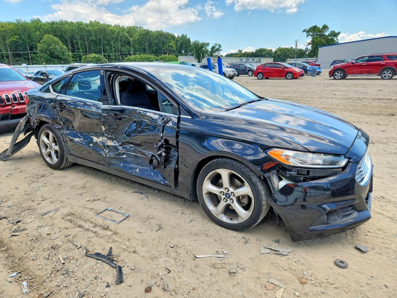2015 Ford Fusion Se - Фото 4
