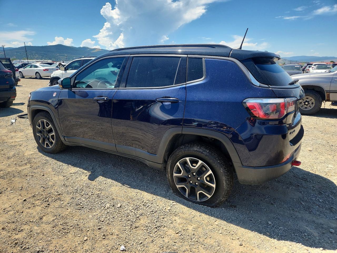 2019 Jeep Compass Trailhawk - Image 2
