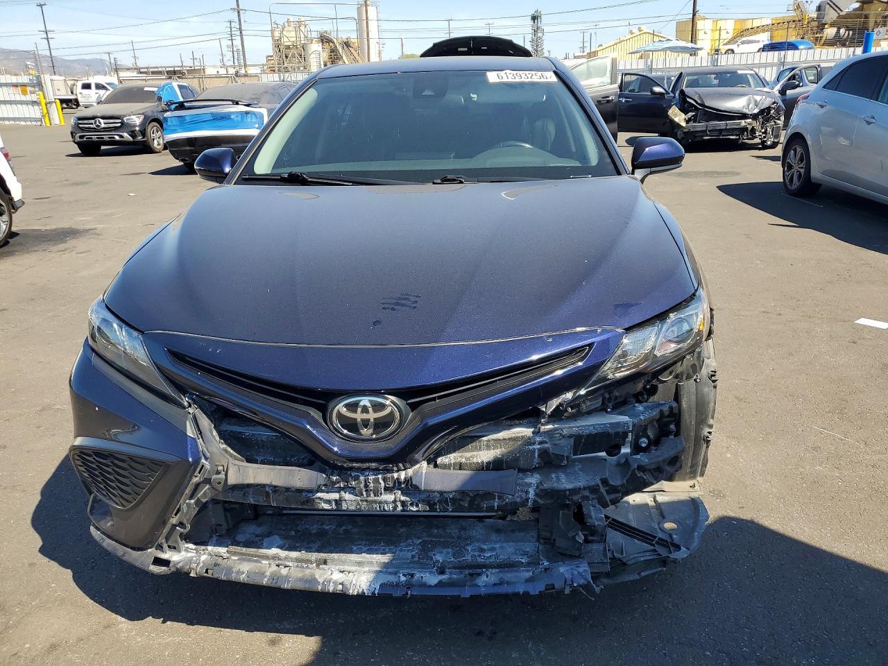 2021 Toyota Camry Se - Image 5