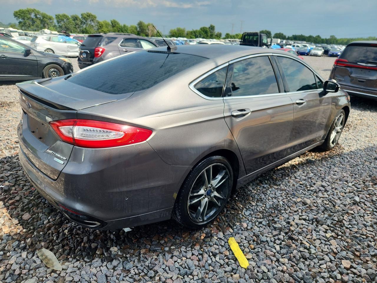2013 Ford Fusion Titanium - Image 3
