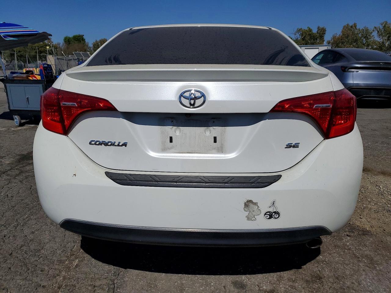 2017 Toyota Corolla Se - Image 6