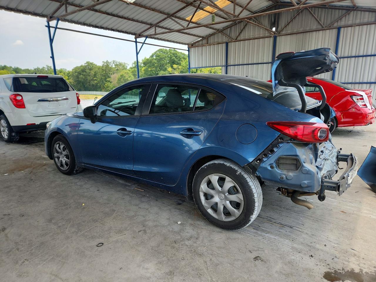 2017 Mazda 3 Sport - Image 2
