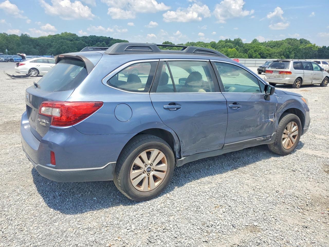 2017 Subaru Outback 2.5I - Image 3