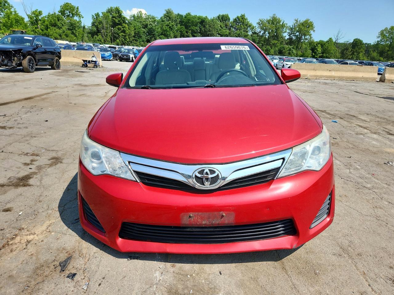 2013 Toyota Camry Le - Фото 5