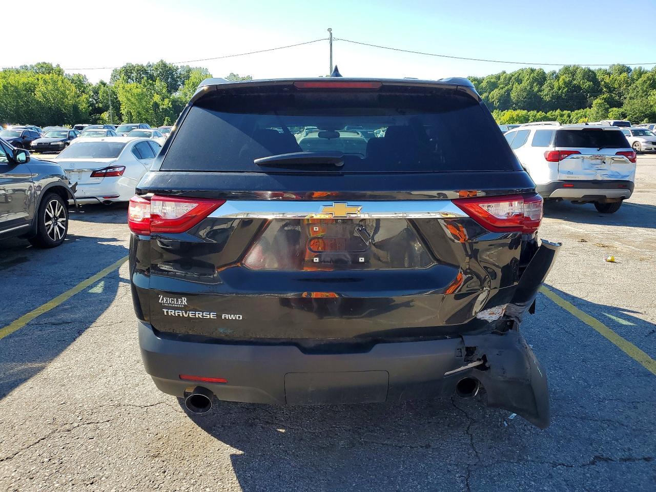 2021 Chevrolet Traverse Ls - Фото 6
