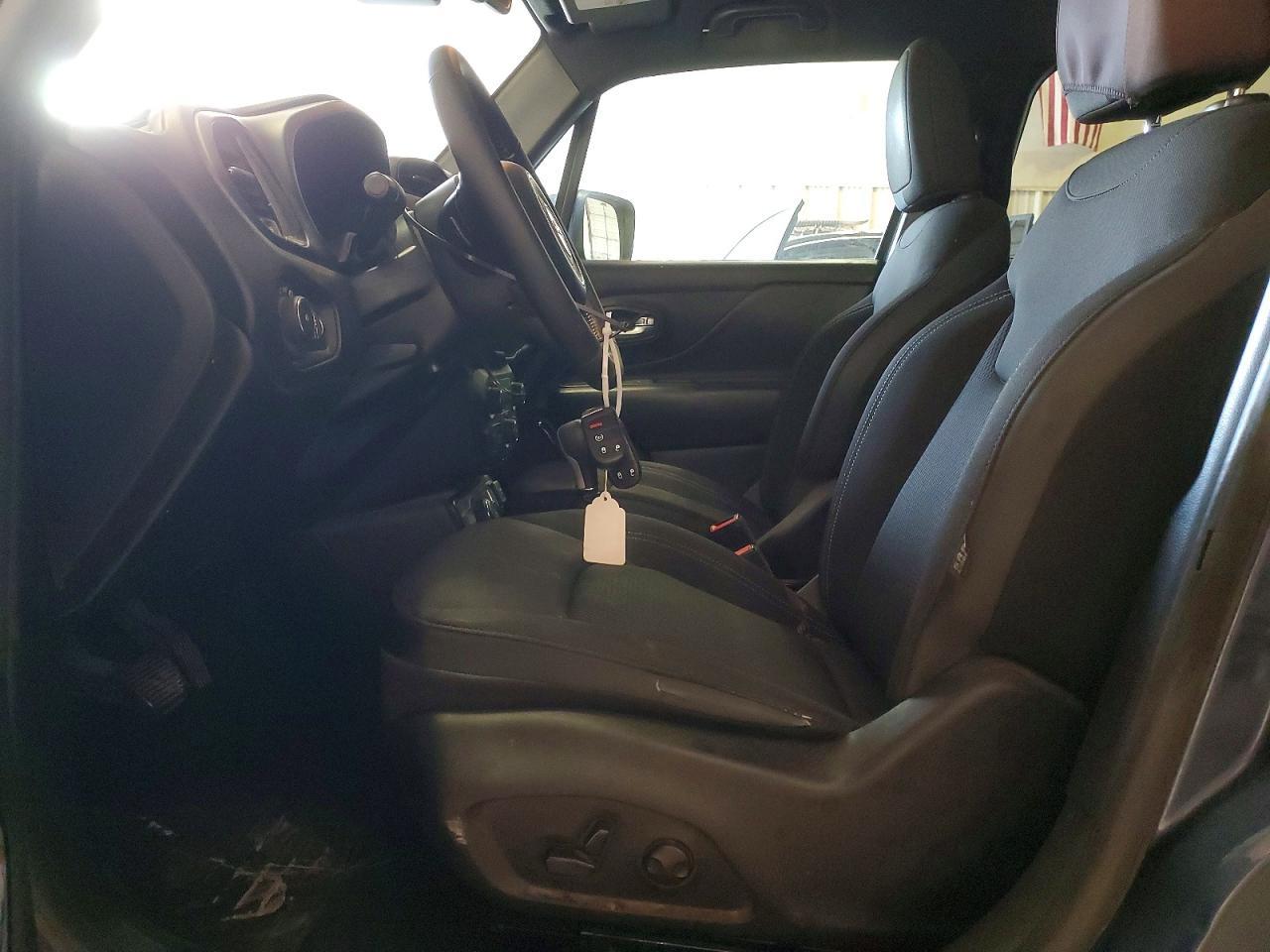 2022 Jeep Renegade Altitude - Image 7