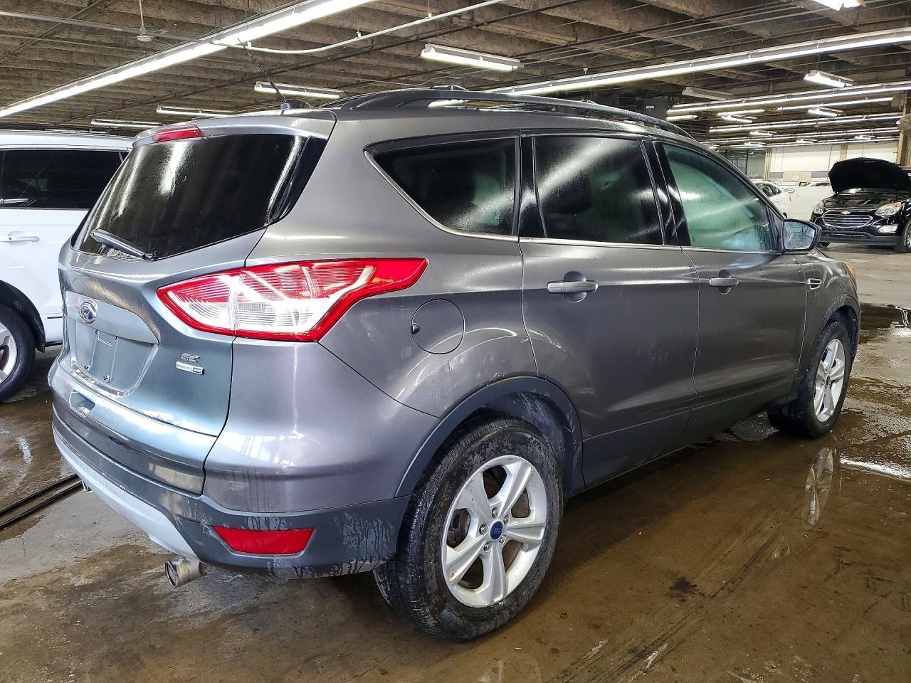 2013 Ford Escape Se - Фото 3