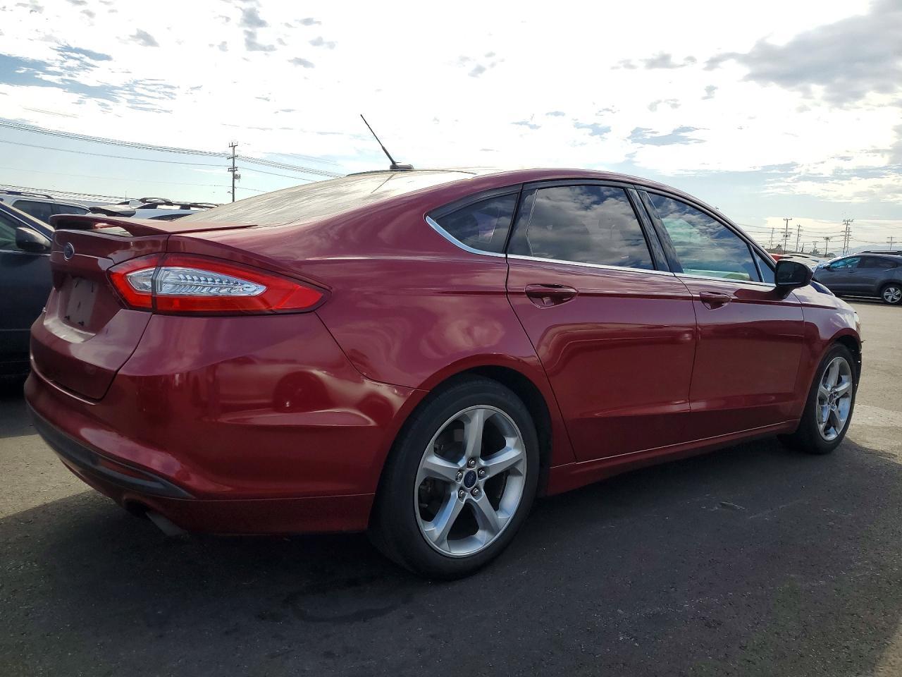 2016 Ford Fusion S - Фото 3