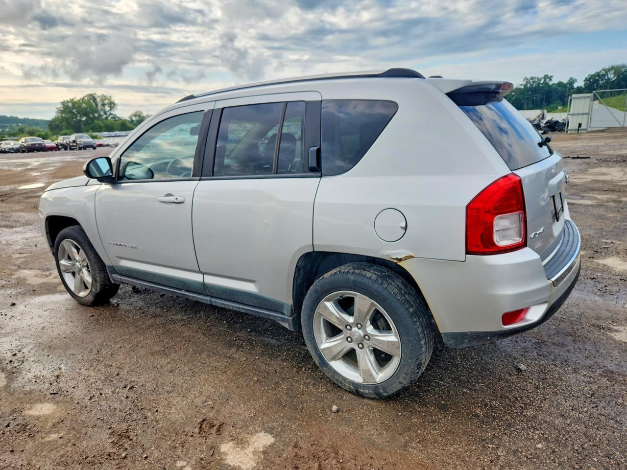 2011 Jeep Compass Limited - Фото 2