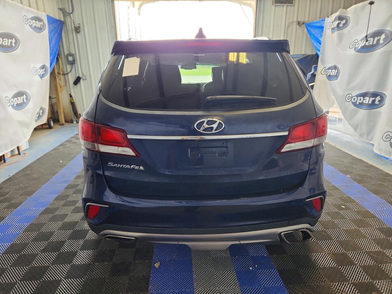 2017 Hyundai Santa Fe Se - Фото 6