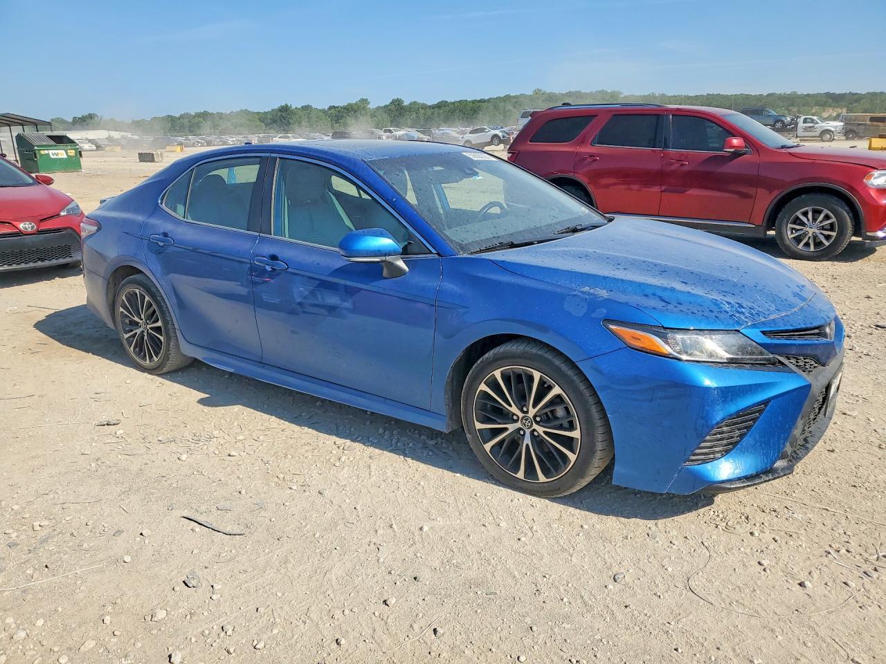 2019 Toyota Camry Se - Фото 4