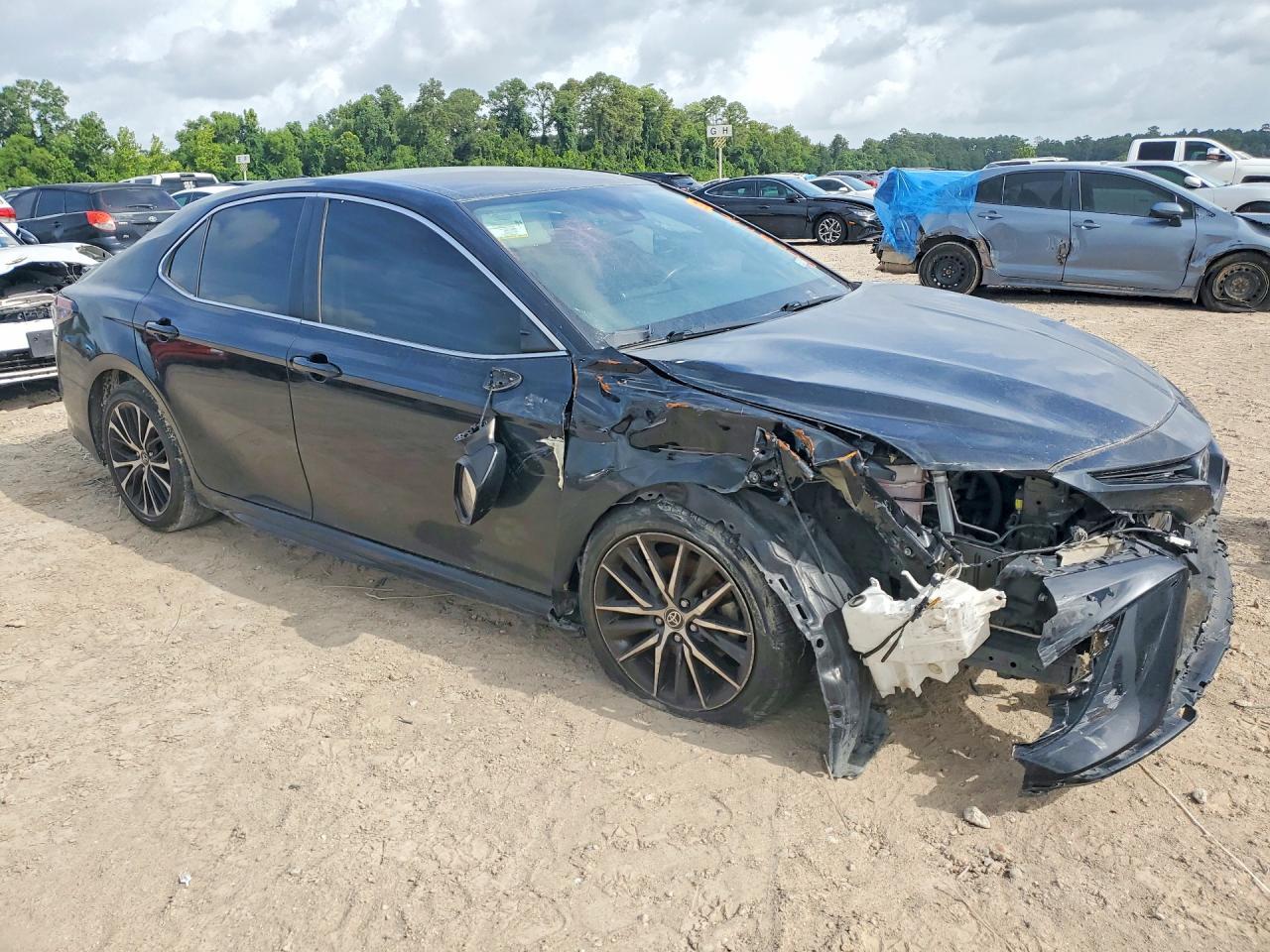 2021 Toyota Camry Se - Image 4