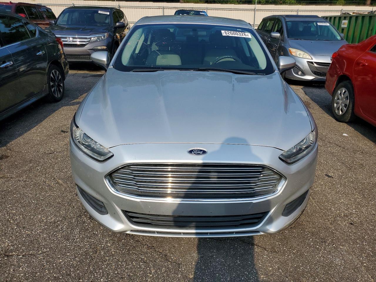 2015 Ford Fusion S - Фото 5